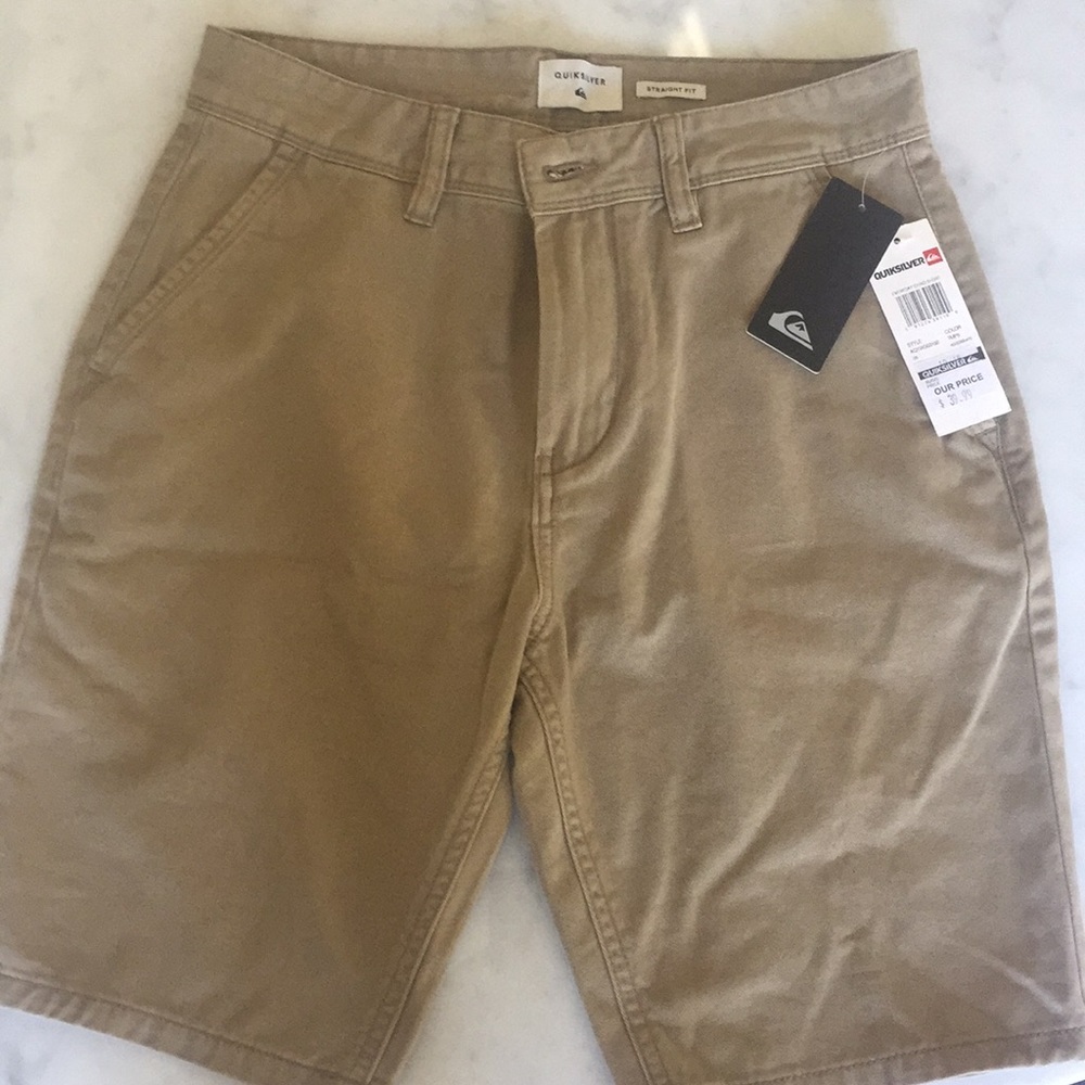 NWT Boys Quiksilver Chino Shorts size 28